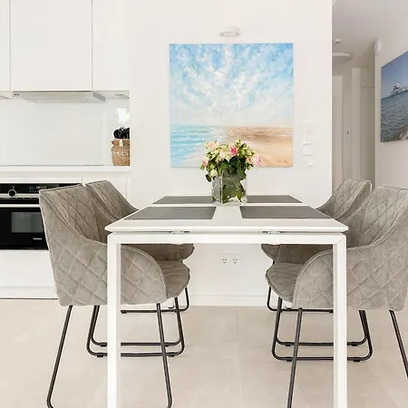 Wohnen Am 1 アパート ティメンドルファー・シュトラント